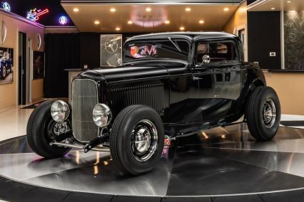 1932 Ford 3-Window