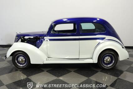 1937 Ford Tudor