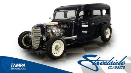 1935 Ford Deluxe