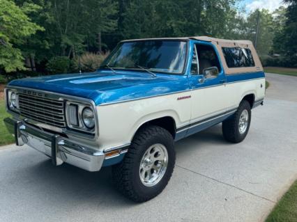 1977 Dodge Ram Charger 383 factory ac 2 tops frame off No rust Nevada truck