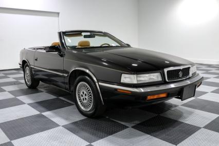 1990 Chrysler TC by Maserati