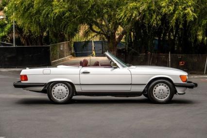 1988 Mercedes-Benz 560 SL