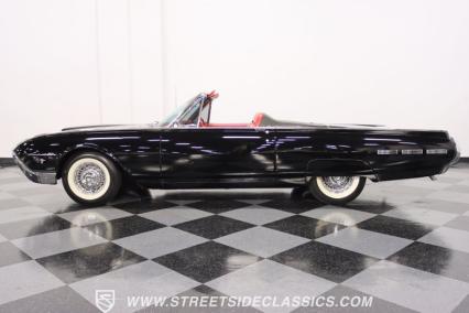 1962 Ford Thunderbird