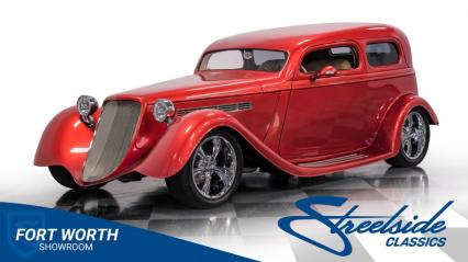 1933 Ford Victoria