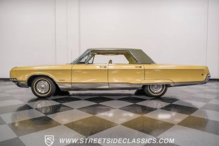 1968 Chrysler New Yorker