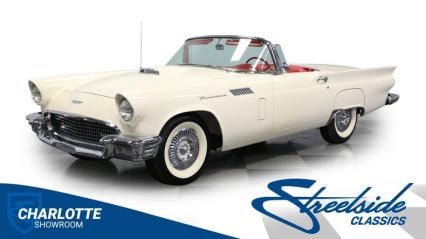 1957 Ford Thunderbird