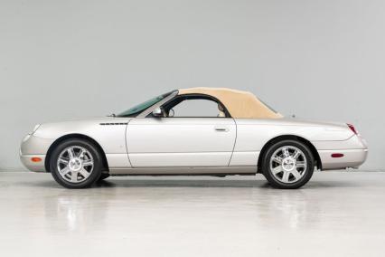 2004 Ford Thunderbird