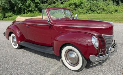 1940 Ford Deluxe