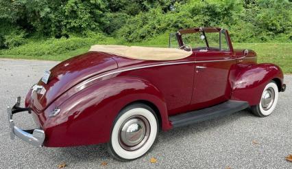 1940 Ford Deluxe