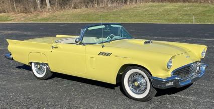 1957 Ford Thunderbird