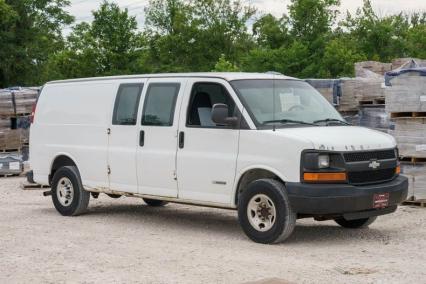 2004 Chevrolet Express Cargo Van