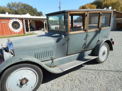 1920 Studebaker Sedan