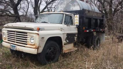 1968 Ford F500