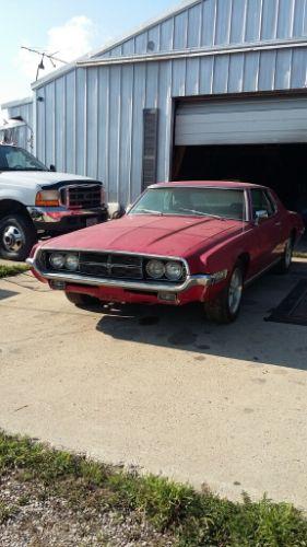 1969 Ford Thunderbird