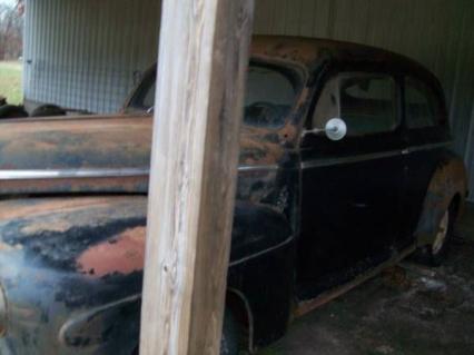 1942 Ford Sedan