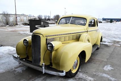 1938 Cadillac La Salle