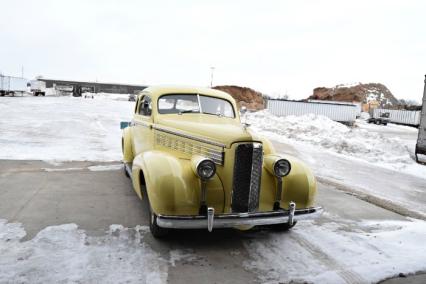 1938 Cadillac La Salle