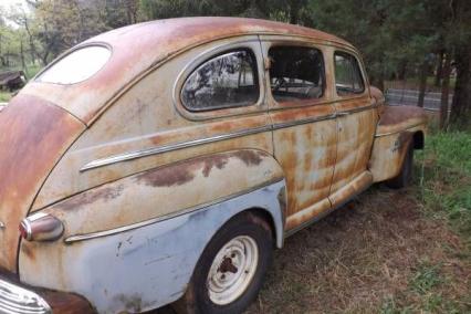 1946 Ford Sedan