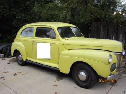 1941 Ford Sedan