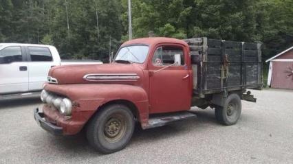 1951 Ford F2