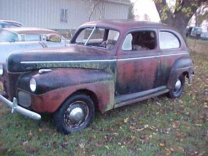 1941 Ford Sedan