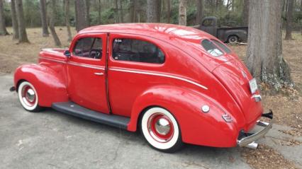 1940 Ford Deluxe