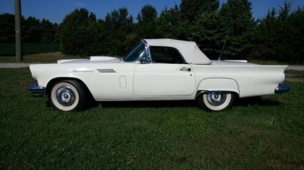 1957 Ford Thunderbird