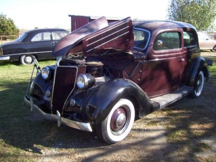 1936 Ford Sedan