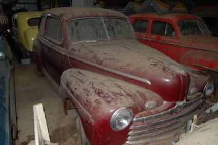 1948 Ford Sedan