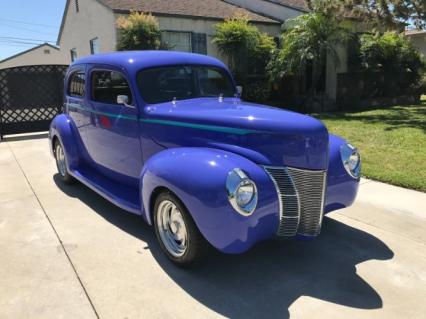 1940 Ford Sedan