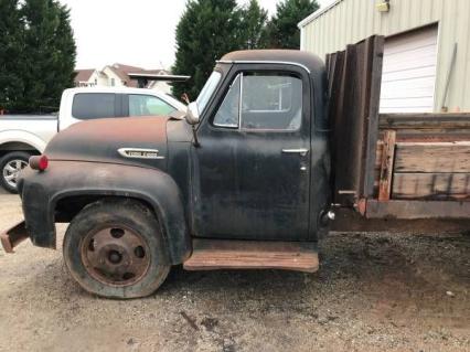 1953 Ford F600