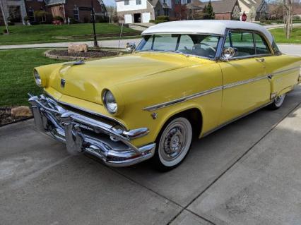 1954 Ford Victoria