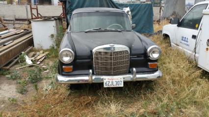 1967 Mercedes Benz 200D