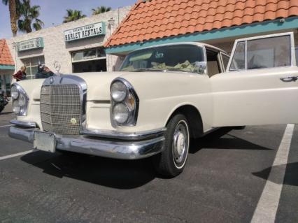 1961 Mercedes Benz 220S