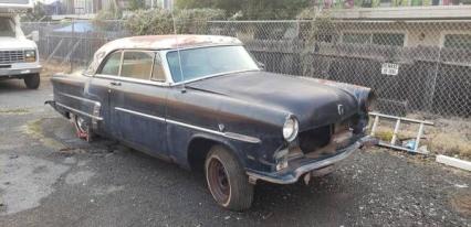 1953 Ford Victoria