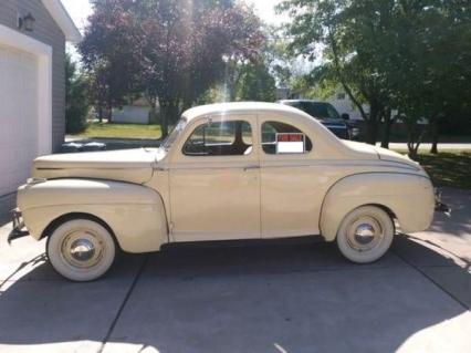 1941 Ford Deluxe