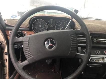 1971 Mercedes Benz 250E