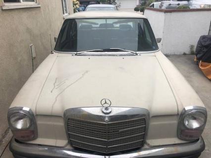 1971 Mercedes Benz 250E