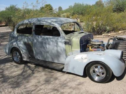 1938 Oldsmobile Humpback