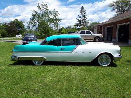 1955 Pontiac Star Chief