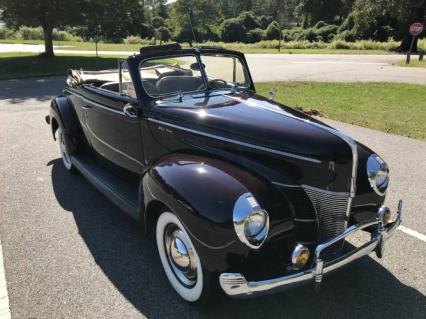 1940 Ford Deluxe