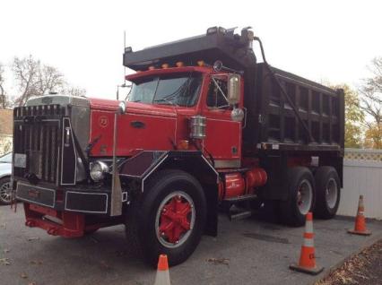 1973 Autocar Truck