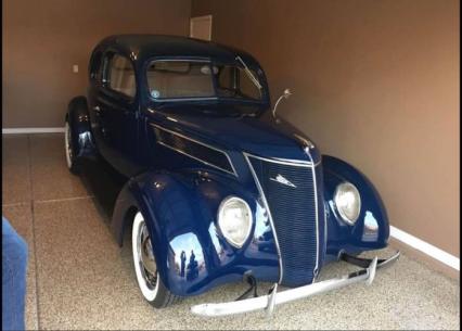 1937 Ford Coupe