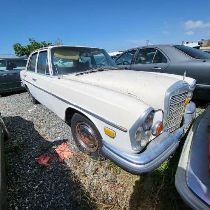 1972 Mercedes Benz 280SE