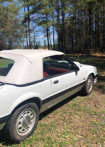 1988 Ford Mustang