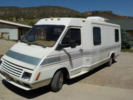 1988 Winnebago Le Sharo