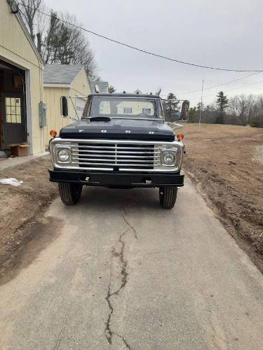 1971 Ford F750