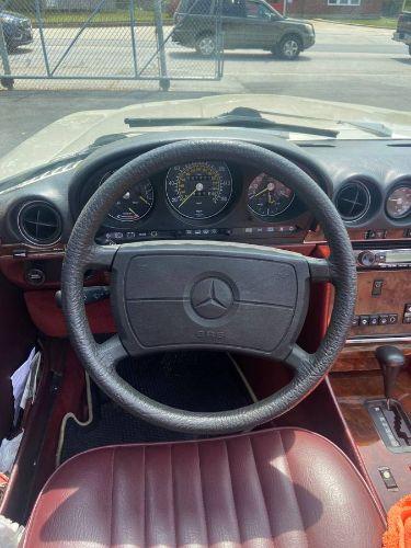 1987 Mercedes Benz 560 SL