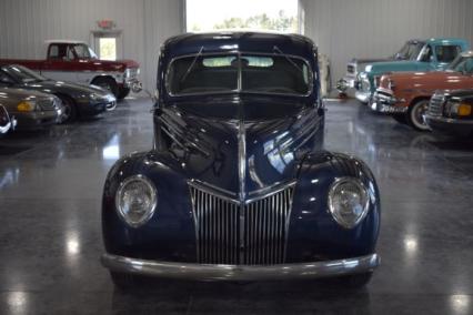 1939 Ford Sedan