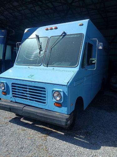 1985 Ford Box Truck